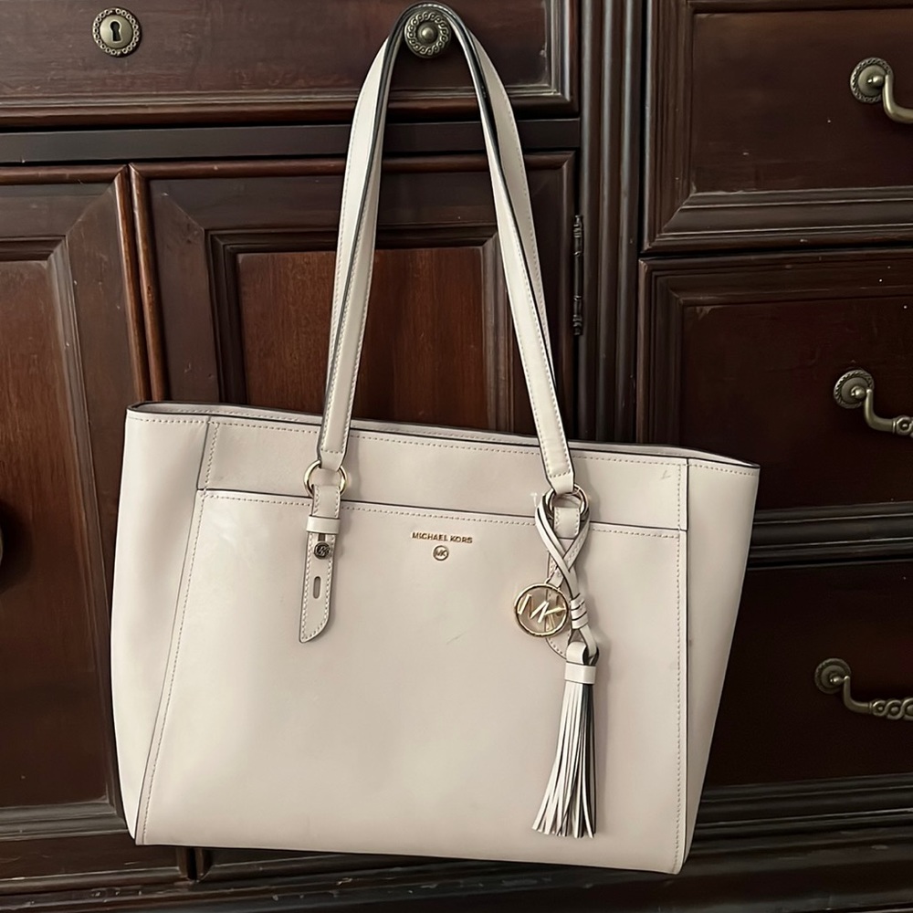 Michael Kors tote